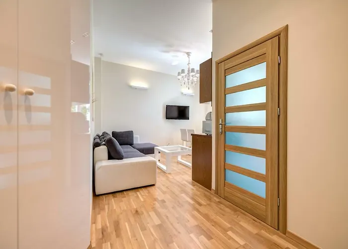 Dr Apartments - Frank